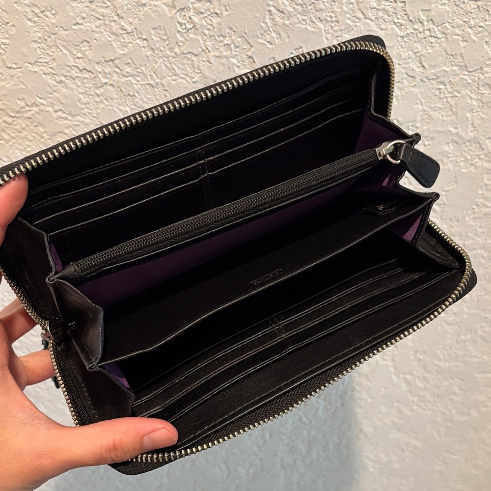 Coach Black Leather Zip Wallet - Picture 12 of 13